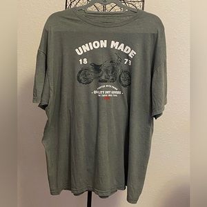 Levi’s short sleeve shirt size 2XL